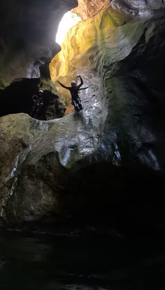 cueva-salto-optimizada (1)